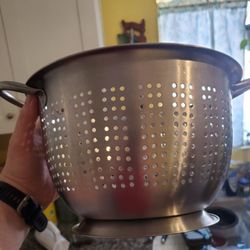 Large Straining Collender
