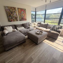 Sectional Couch With Ottoman 