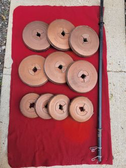 80LBs PLASTIC WEIGHTS. 5' BAR    6-10s   4-5s   
11525 S HALSTED DUNKIN DONUTS/7111.S WESTERN WALGREENS 
25$  CASH ONLY AS IS