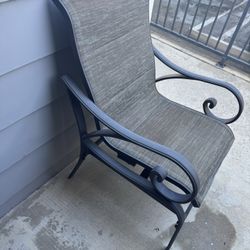 2 Free Chair’s- Pick Up 