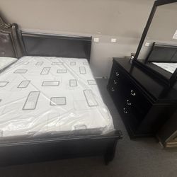 799 5 Pc Bedroom Set On Sale 