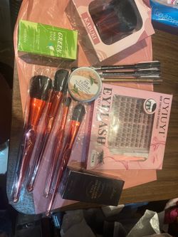 Make up bundle