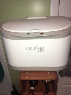 Brookstone Towel Spa Warmer TSK-5202MM Blanket Heater GC for Sale in  Pawtucket, RI - OfferUp