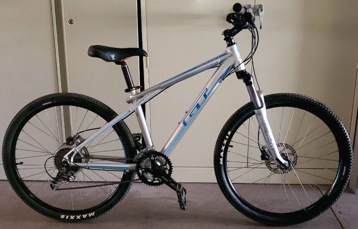 GT All-Terrain Bike - Medium Size - Lock out Suspension Fork - Hydraulic Disc Brakes
"Like New"