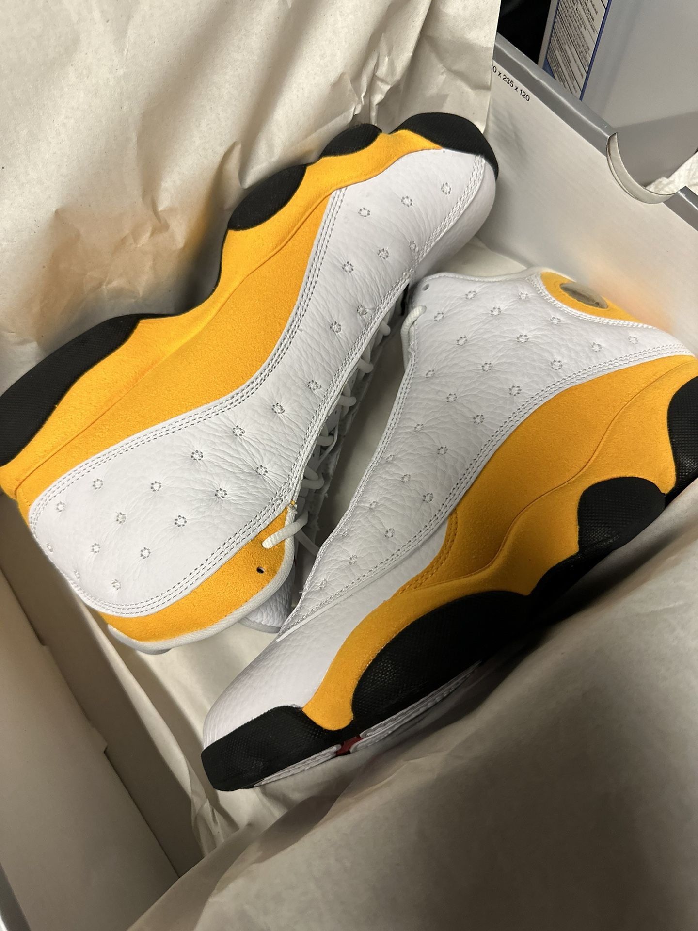 Jordan 13 Retro “Del Sol”