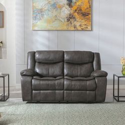 In STOCK 🌲 Holcroft Quarry Reclining Loveseat

by Ashley Furniture


