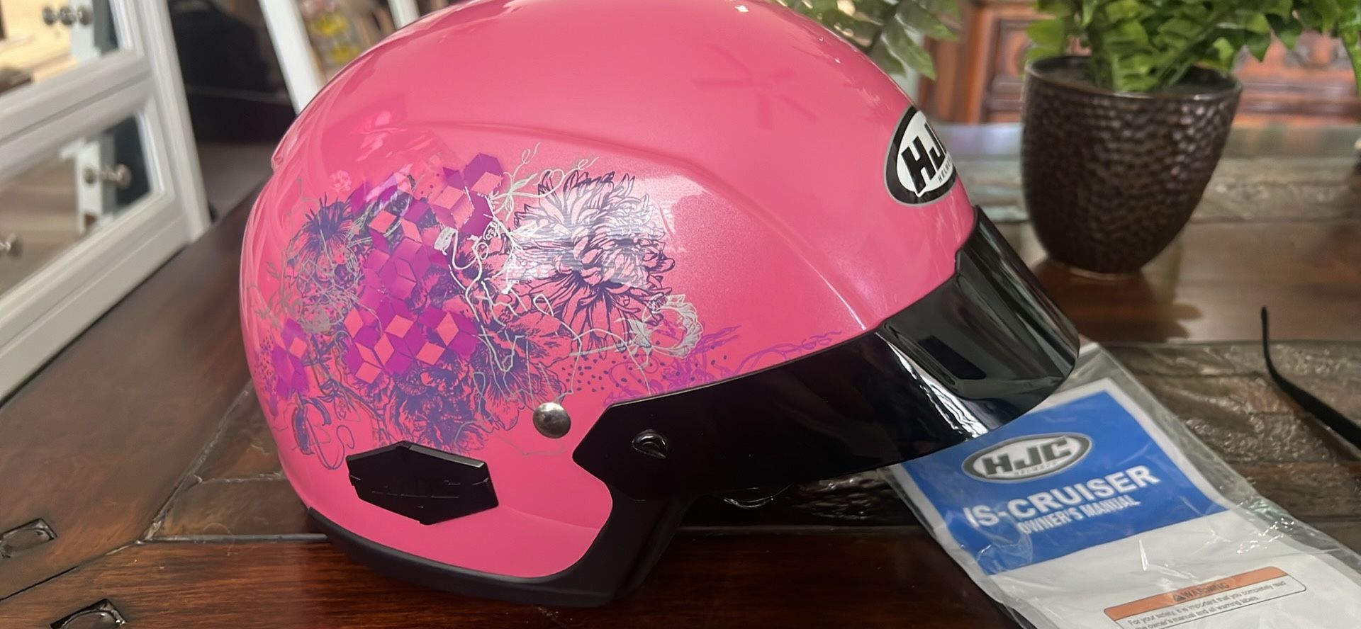 Woman’s motorcycle helmet