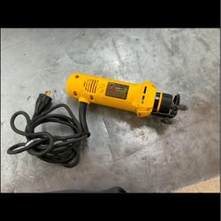 DeWalt dw660 cutout tool