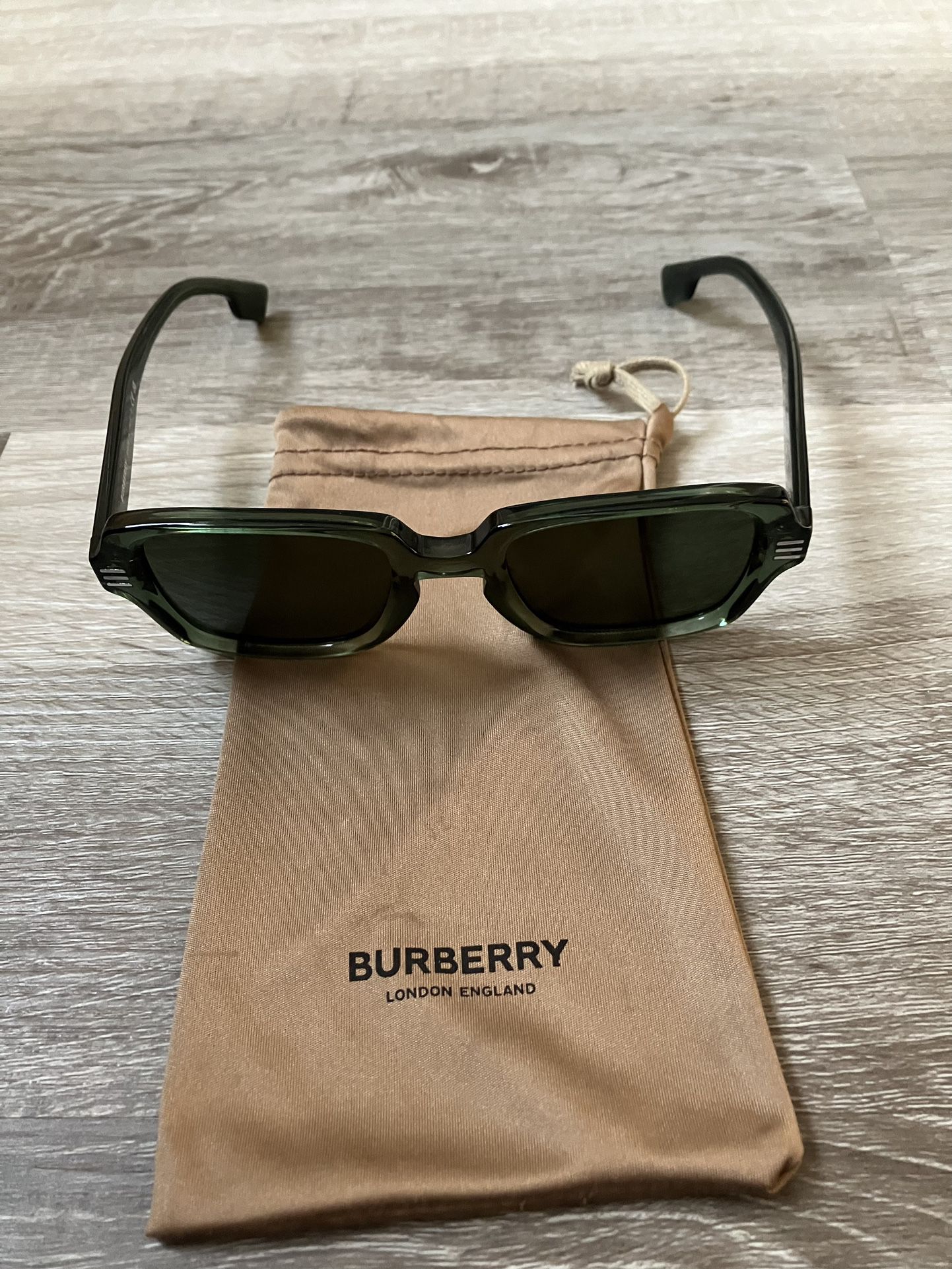 Burberry Sunglasses Eldon Green Dark
