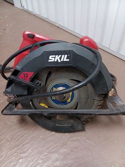SKIL 13 -Amp 7-1/4-in Circular saw