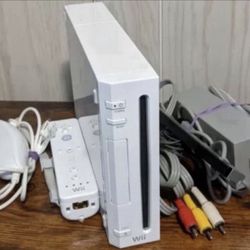 Nintendo Wii White Console GameCube Compatible w/ Controllers & Cables TESTED $90 OBO