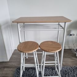 Bar Table and 2 Stools