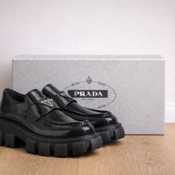 Prada Shoes Size 42 