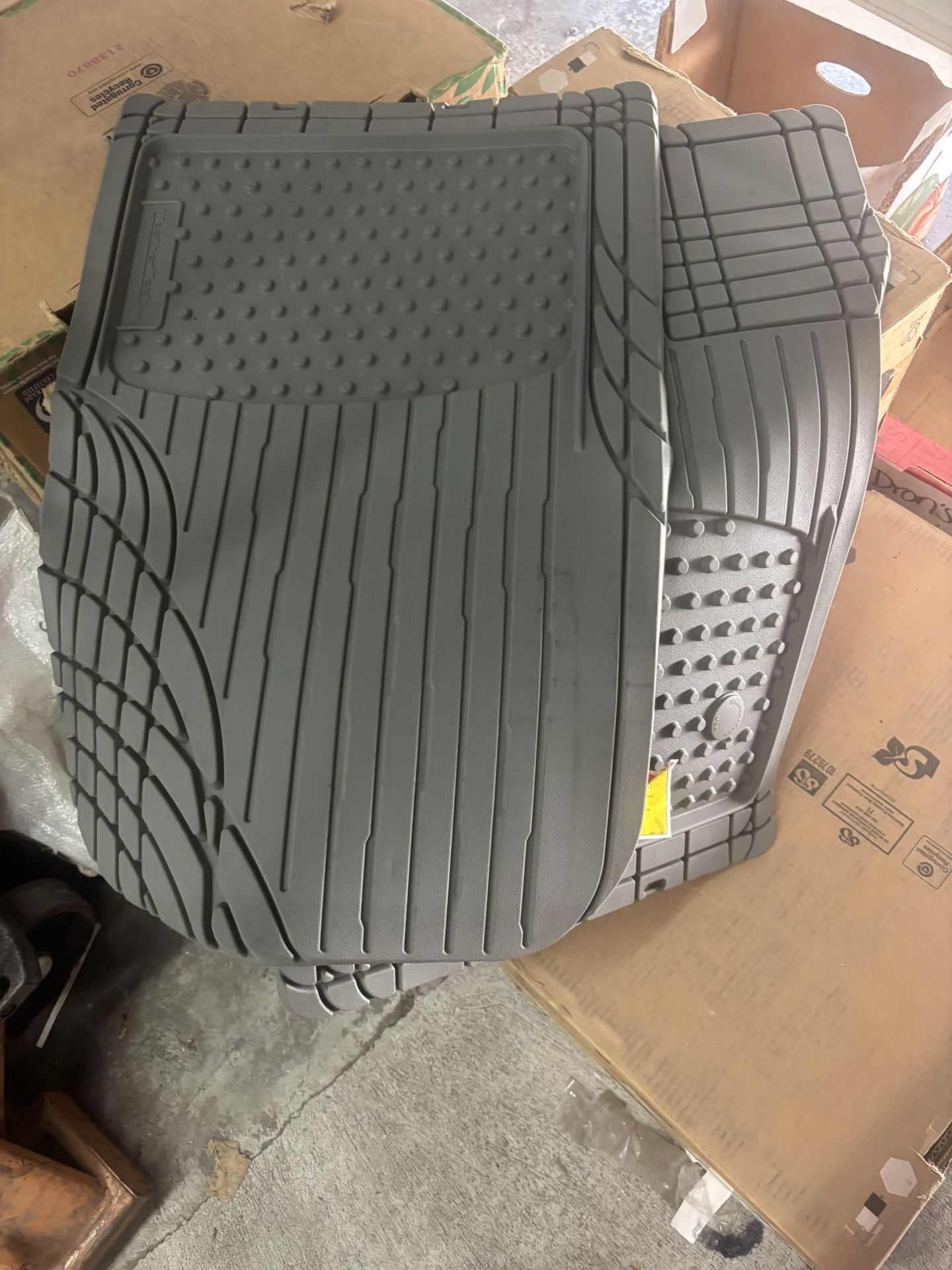 Box Filled With Car Matt’s 5$