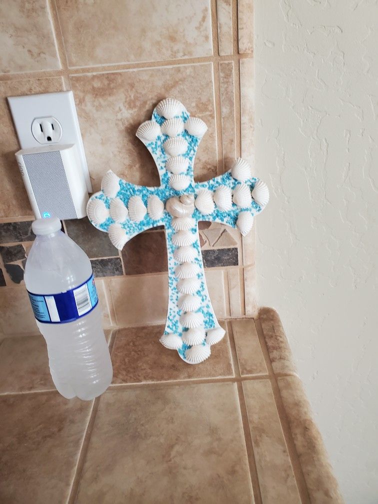 Cross ( Shells )