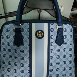 Women's Hand & Shoulder Bags (View all bags)