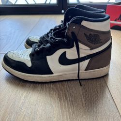 Jordan 1 Mochas