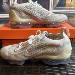 Nike Vapormax White platinum Brand New Box And Shoes Size 9.5 Women’s