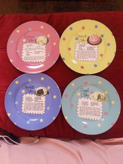 Set of 4 Plates