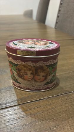 Vintage Victorian Angels Cherub Cinnamon Scented Tin Candle