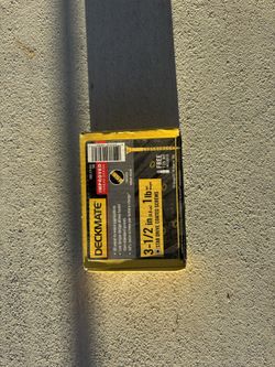 3-1/2 in (8.3 cm)Tan Star Flat-Head Wood Deck Screw 