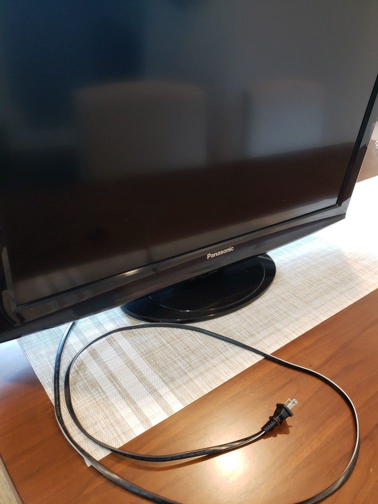 Panasonic LCD TV , TC- L32×1