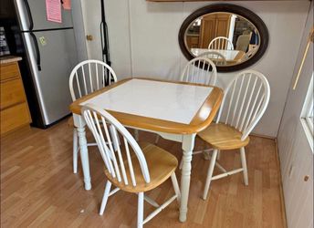 Dining table set