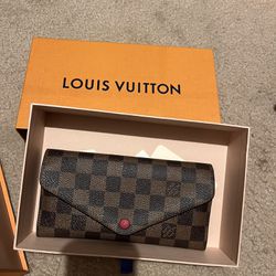 Cartera LV for Sale in Mustang Ridge, TX - OfferUp