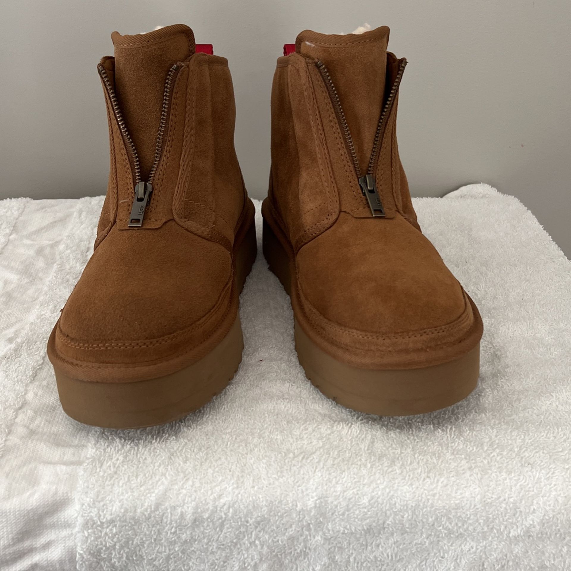 Uggs Women Size 10
