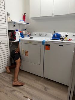 Washer and dryer (gas)