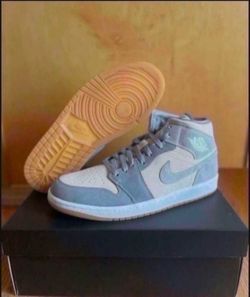 Nike Air Jordan 1 Mid SE Coconut Milk Particle Grey Sz 10.5 DN4281-100 Brand New
