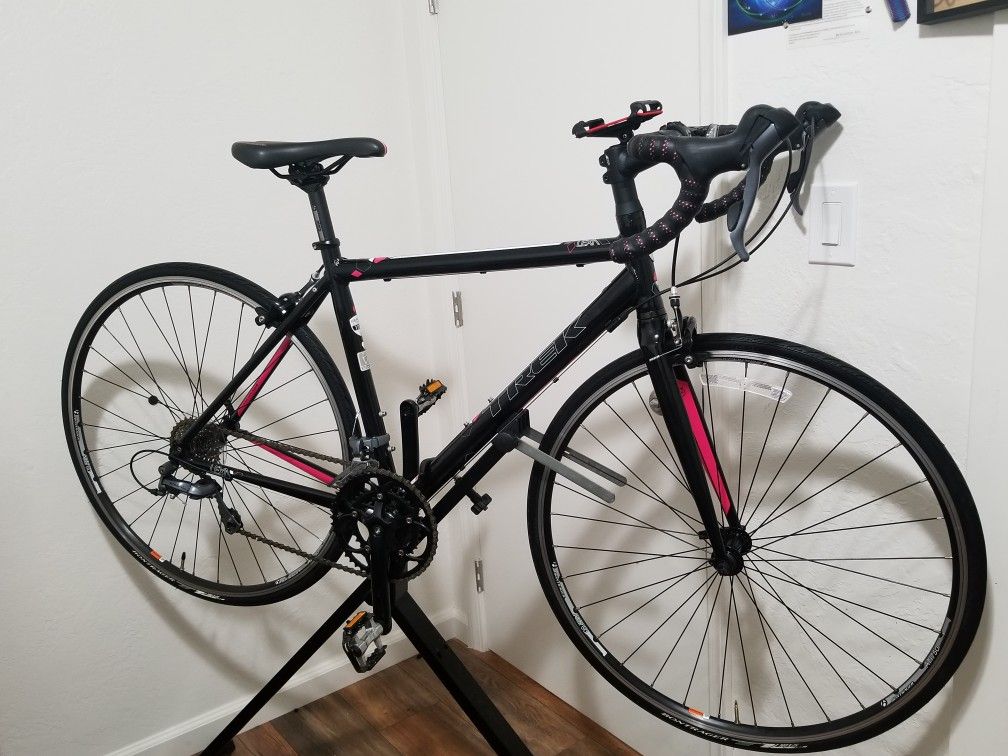 Trek Lexa (New $740 mine $337)