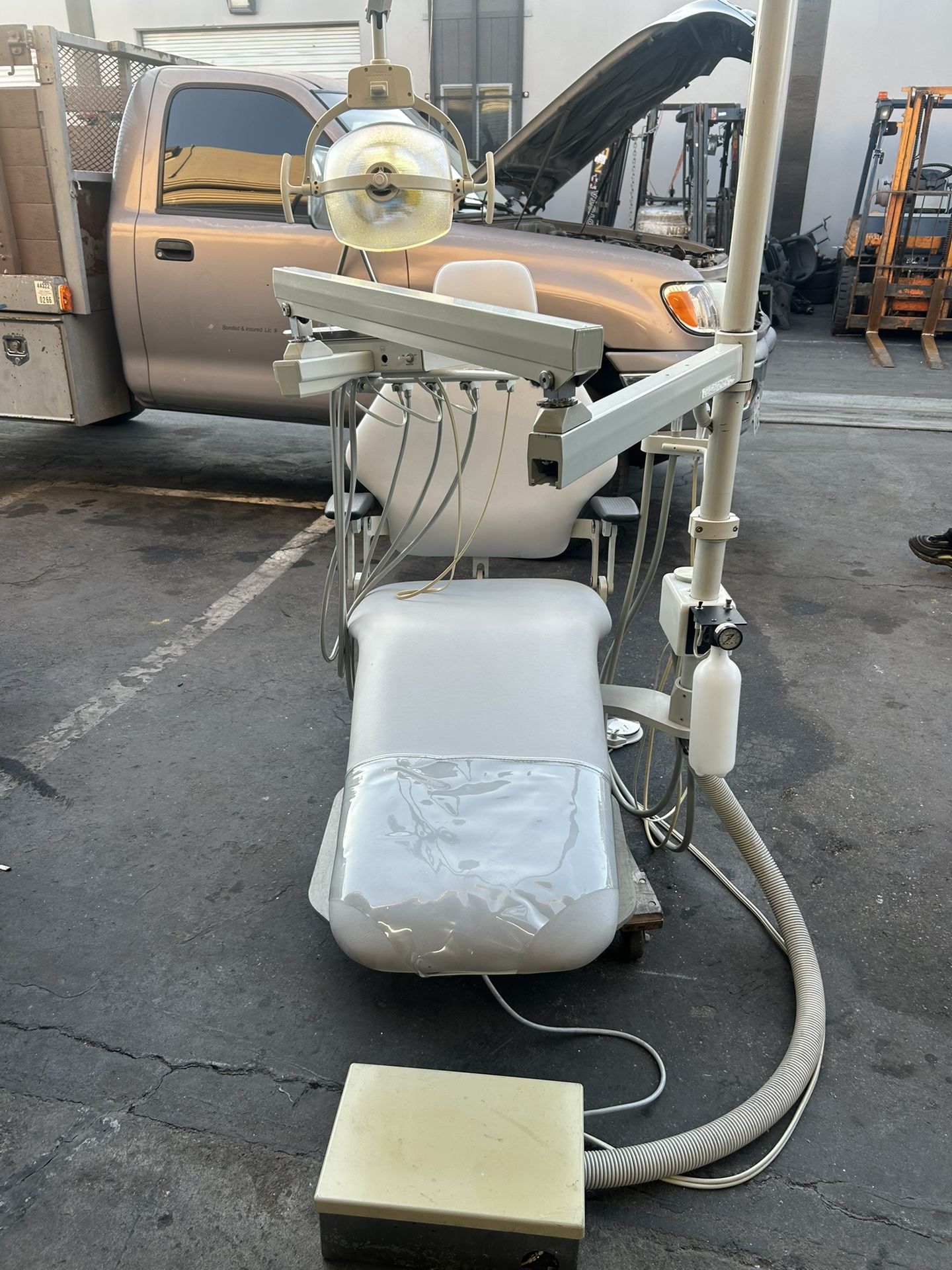 Marus Dental Chair With Stools 6month Warranty