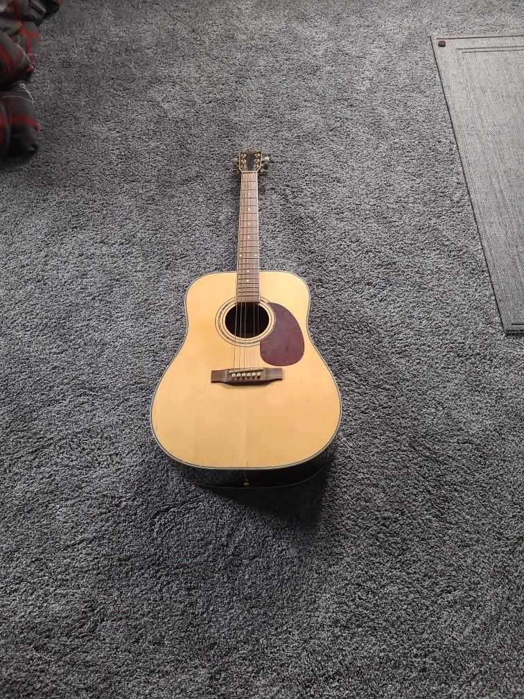 New York 38" Pro Guitar