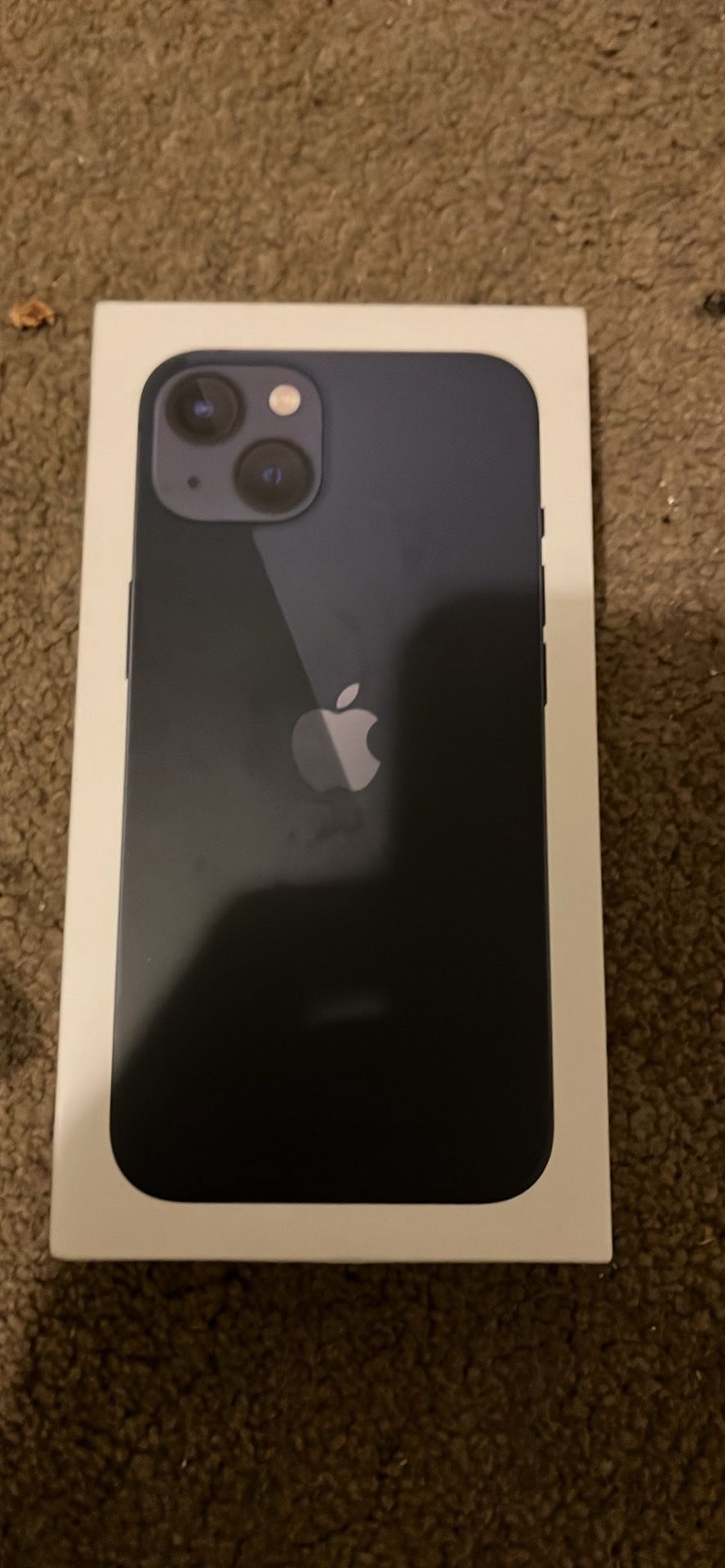 iPhone 13 Midnight