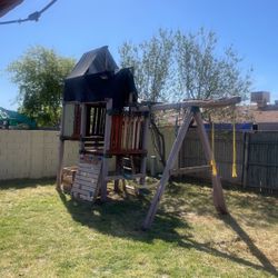 Kid Swing Set 