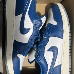 size 7 Nike air Jordan 1 low SE