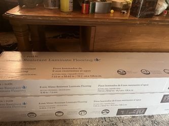 Allen + Roth Laminate Flooring