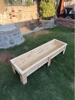 CUSTOM WOOD PLANTERS