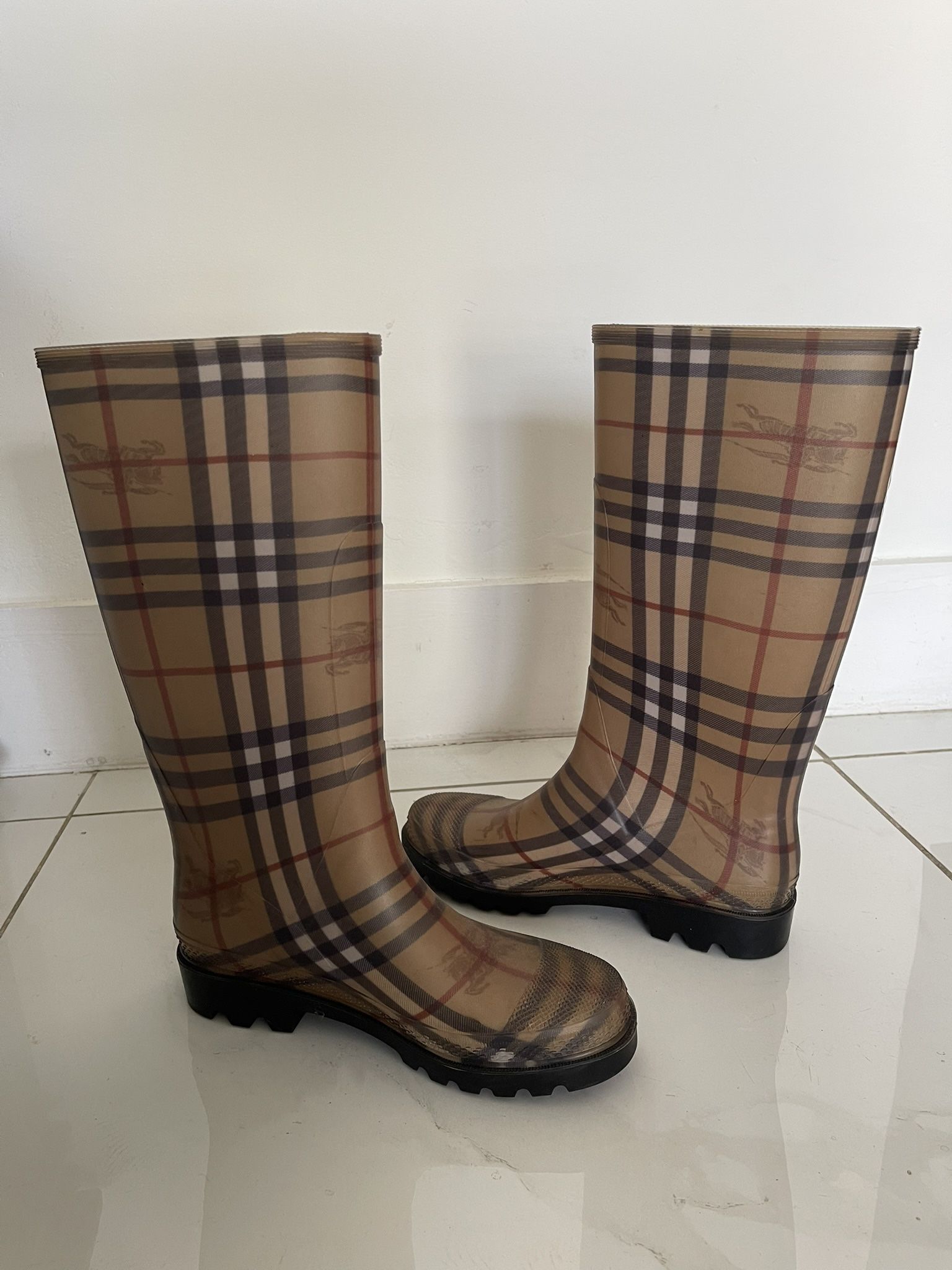 Burberry Rain Rubber Boot Nova Plaid