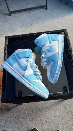 Nike dunks size 8.5