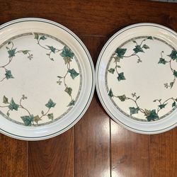 Dinner plates: Vintage Noritake Keltcraft Ivy Lane Dinnerware