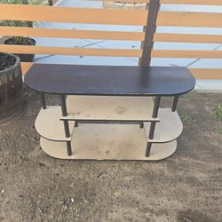 FREE TV STAND