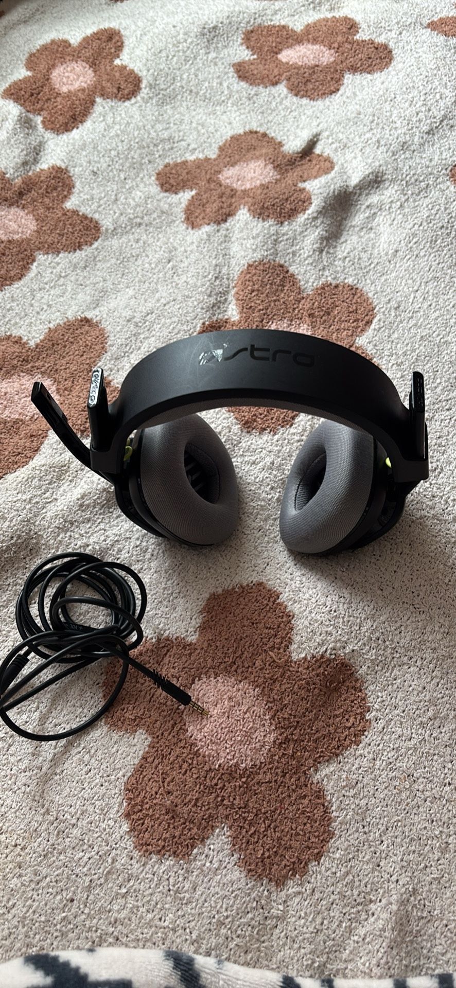 Astro A10 gaming headphones