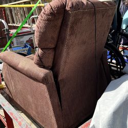 Electric lift chair 