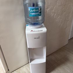 Water dispenser