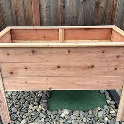 Redwood  Raised Garden Planter Box, X-Large 4-Ft X 2-FT X 14-1/2” Deep 