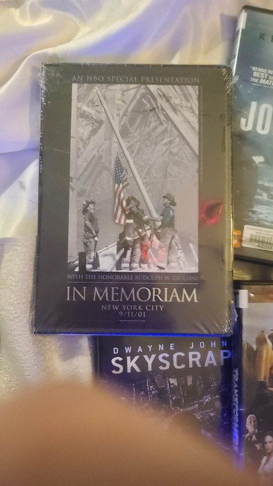 Random BLU-RAY and DVD 📀 Lot
