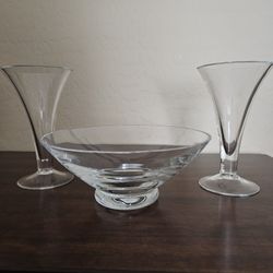 Bowl N 2 Flutes, Bowl 9 1/2×4 Flutes 8x5, New, Gifts Able Set At 15.00 Sold Seperate 10.00 Ea, Heavy Glass