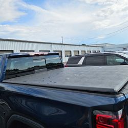 Extang Trifecta Tonneau Truck Bed Cover